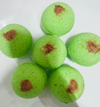 Load image into Gallery viewer, Delightfully fresh- bath bomb- water