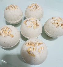 Load image into Gallery viewer, Hypnotic-bath bomb- water