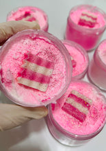 Load image into Gallery viewer, Inviting- foaming sugar scrub- suds