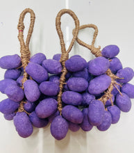 Load image into Gallery viewer, Grape soap on a rope- suds-gifts