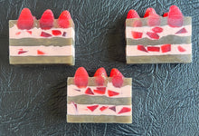 Load image into Gallery viewer, Chocolate Strawberry- luxury crystal soap-suds