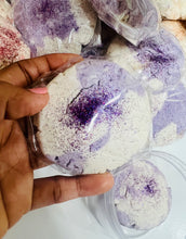 Load image into Gallery viewer, Majestic soak- bubble bar- water