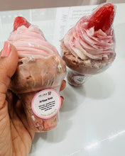 Load image into Gallery viewer, Fun Suds- everyday soap- suds