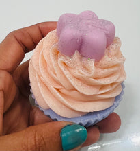 Load image into Gallery viewer, Fresh & Bold- everyday soap- suds