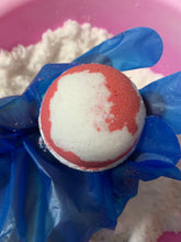Load image into Gallery viewer, Bath Bombs - Chef-water