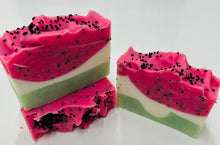 Load image into Gallery viewer, Meloniscious - everyday soap - suds
