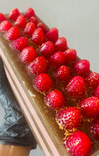 Load image into Gallery viewer, Chocolate Strawberry- luxury crystal soap-suds
