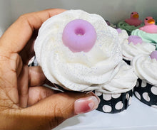 Load image into Gallery viewer, fizz fusion- cupcake bath bomb- water
