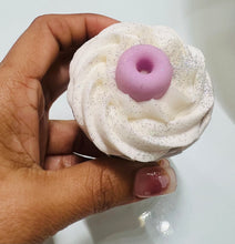 Load image into Gallery viewer, fizz fusion- cupcake bath bomb- water
