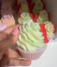 Load image into Gallery viewer, Cupcake soap- Bath chef-suds
