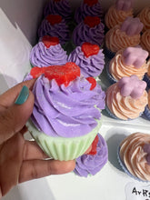 Load image into Gallery viewer, Cupcake soap- Bath chef-suds
