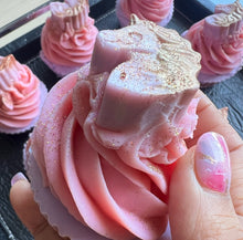 Load image into Gallery viewer, Cupcake soap- Bath chef-suds
