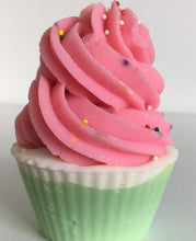 Load image into Gallery viewer, Cupcake soap- Bath chef-suds
